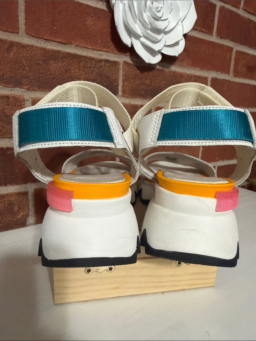 Sorel White Platform Sandals with Orange Insole and Pink Heel Accent - Picture 4 of 10